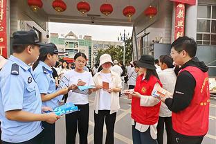 足球报：国奥教练组开会时间占训练大部分 理论探讨长于场地实练